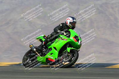 media/Apr-10-2022-SoCal Trackdays (Sun) [[f104b12566]]/Turn 9 (130pm)/